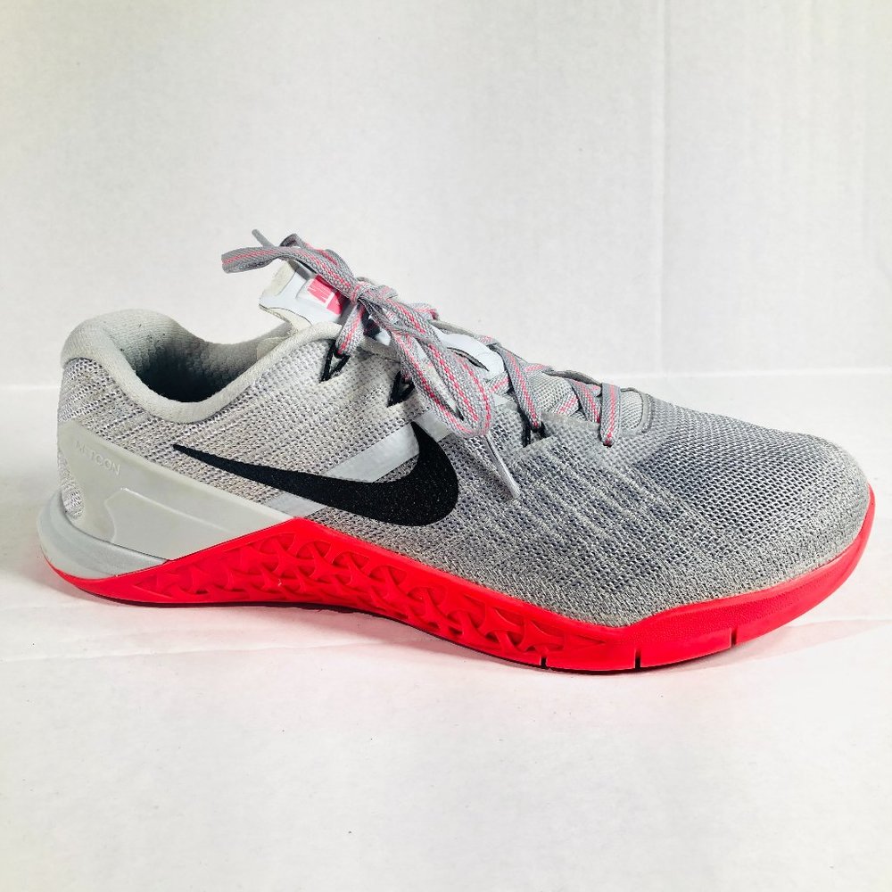 Nike Metcon 3 Wolf Grey Racer Pink Training Shoes - 849807-008 Women's US Size 9